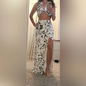 Abercrombie & Fitch dark green and creamy White Leaf two piece outfit